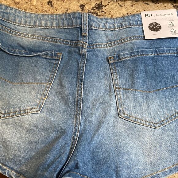 NWT BP. Plus Button Front High Rise Denim Short - Picture 2 of 6